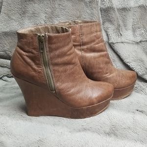 EUC Aldo Platform Booties